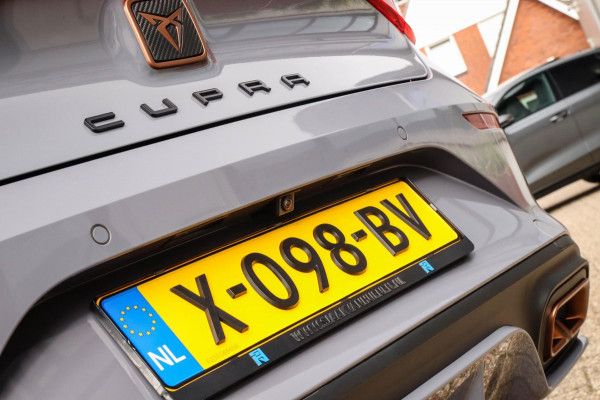 CUPRA Leon 1.4 e-Hybrid VZ Copper Edition 245pk DSG! 1e|Panoramadak|Virtual Cockpit|LED Matrix|Kuipstoelen elektrisch|NAVI|Camera