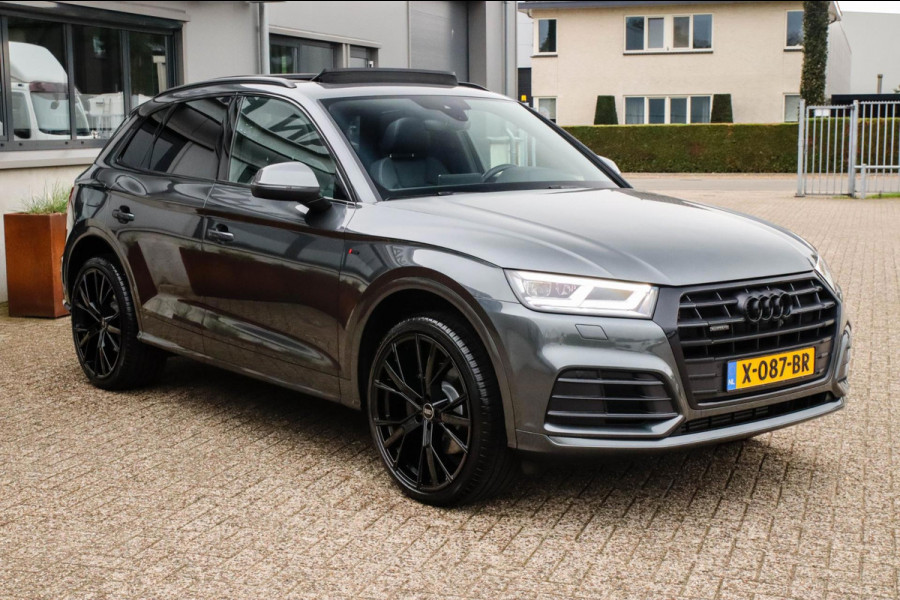 Audi Q5 50 TFSI e Quattro Competition Pro Line S S-Line 299pk Automaat! 1e|DLR|Panoramadak|Virtual Cockpit|LED Matrix|Black|22inch