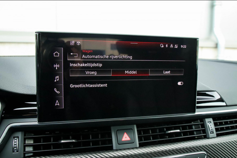 Audi A4 Avant 2.0 TFSI S line Black Edition Facelift 150pk S-Tronic! DLR|Panoramadak|Virtual Cockpit|Leder|LED Matrix|Camera|Black