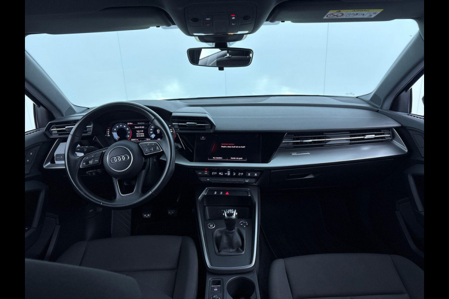 Audi A3 Sportback 30 TFSI Pro Line 110 pk | Navigatie via app | Autom Airco | Parkeersensoren achter | Cruise Control | LED |