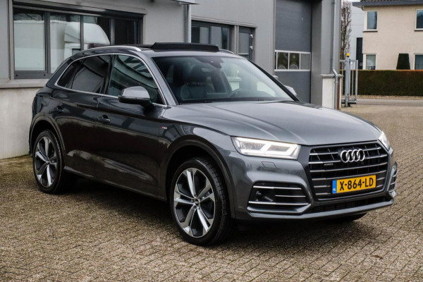 Audi Q5 55 TFSI e Quattro Competition Pro Line S S-Line 367pk Automaat! 1e|DLR|Panoramadak|Virtual Cockpit|LED Matrix|ACC|Black|21