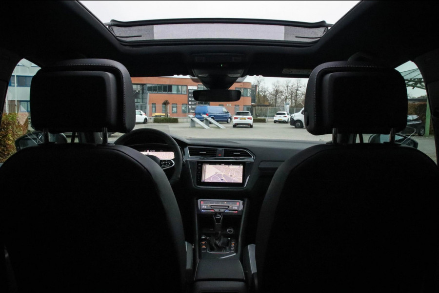 Volkswagen Tiguan 1.4 TSI eHybrid R-Line Business DSG 245pk Panoramadak|Virtual Cockpit|IQ LED Plus|NAVI|ACC|Black|19inch|Trekhaak