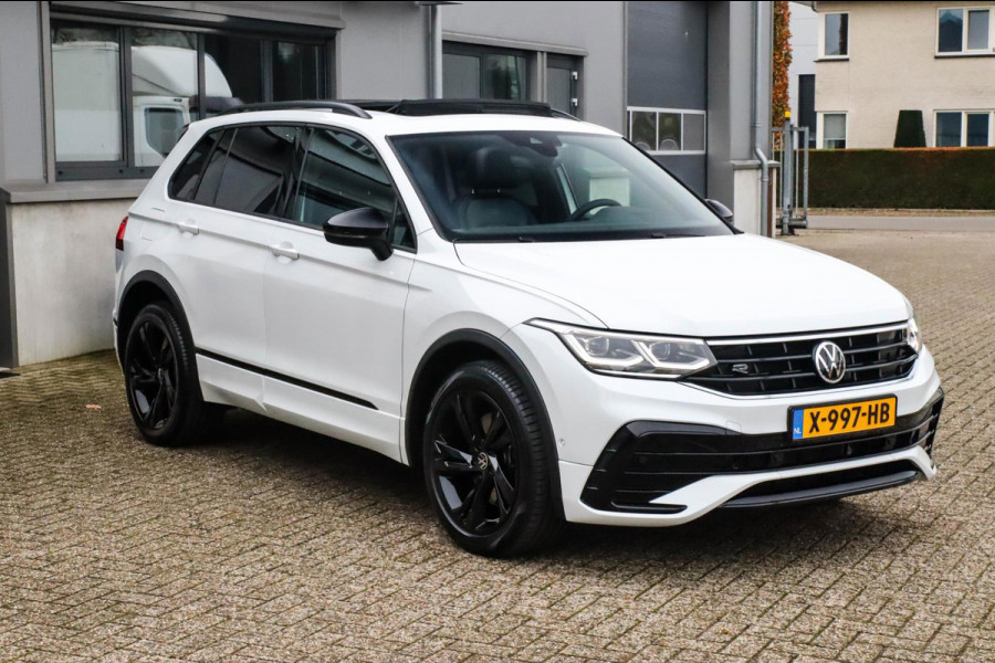 Volkswagen Tiguan 1.4 TSI eHybrid R-Line Business DSG 245pk Panoramadak|Virtual Cockpit|IQ LED Plus|NAVI|ACC|Black|19inch|Trekhaak