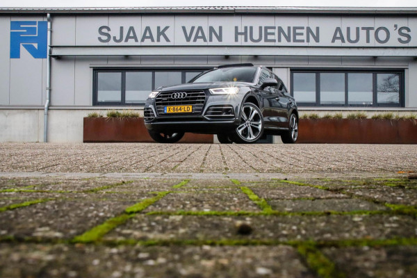 Audi Q5 55 TFSI e Quattro Competition Pro Line S S-Line 367pk Automaat! 1e|DLR|Panoramadak|Virtual Cockpit|LED Matrix|ACC|Black|21