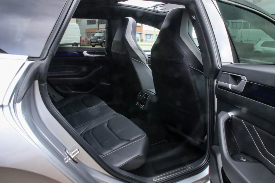 Volkswagen Arteon Shooting Brake 1.4 TSI eHybrid R-Line Business+ 218pk DSG! 1e|Panoramadak|Virtual Cockpit|Lederen R kuipstoelen