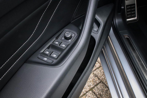 Volkswagen Arteon Shooting Brake 1.4 TSI eHybrid R-Line Business+ 218pk DSG! 1e|Panoramadak|Virtual Cockpit|Lederen R kuipstoelen
