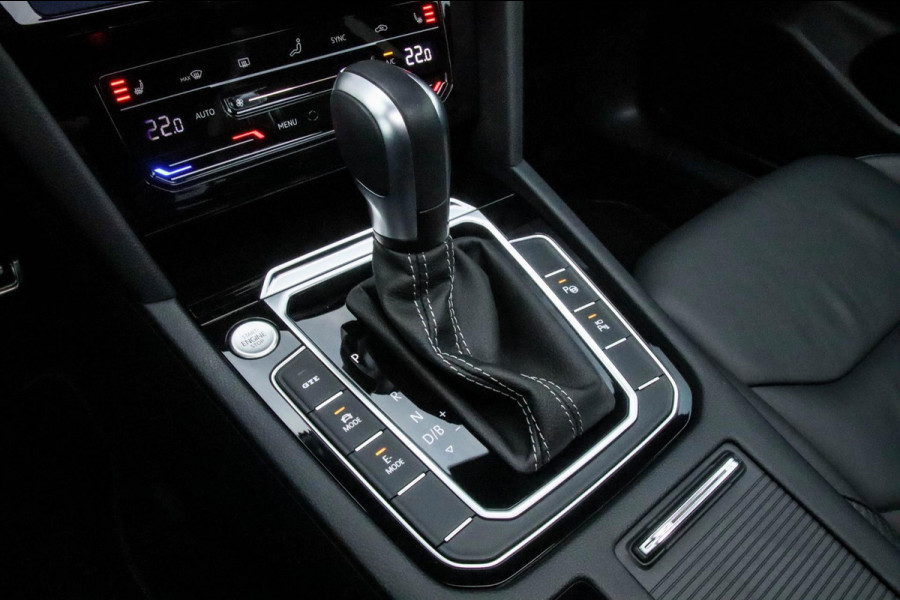 Volkswagen Arteon Shooting Brake 1.4 TSI eHybrid R-Line Business+ 218pk DSG! 1e|Panoramadak|Virtual Cockpit|Lederen R kuipstoelen
