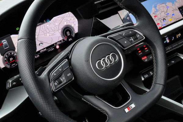 Audi A3 Limousine 35 1.5 TFSI S Edition One S-line 150pk S-Tronic Lederen kuipstoelen|Virtual Cockpit|Panoramadak|LED Matrix|Black