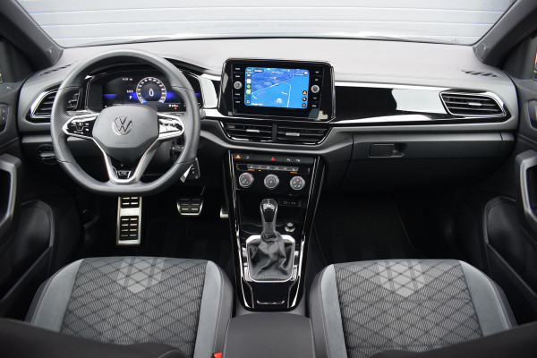 Volkswagen T-Roc 1.5 TSI R-Line Black Style | Panoramdak | Beats | 19"