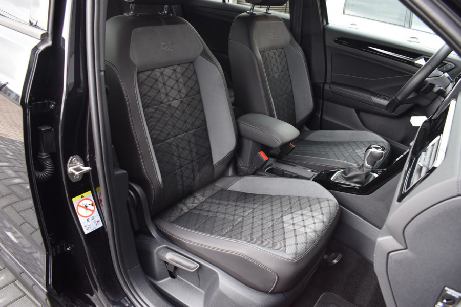 Volkswagen T-Roc 1.5 TSI R-Line Black Style | Panoramdak | Beats | 19"