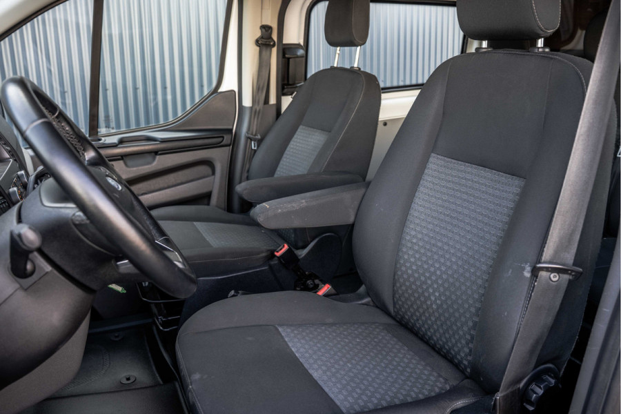 Ford Transit Custom 2.0 EcoBlue | L2H2 | Dubbele Cabine | Cruise | 1e Eigenaar | PDC | Stoelverw. | Airco | Trekhaak | Imperiaal