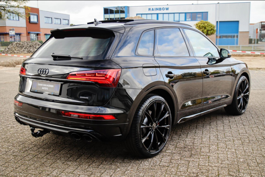Audi Q5 55 TFSI e Quattro Competition S Edition S-Line 367pk Automaat|Luchtvering|Panoramadak|Virtual Cockpit|OLED Matrix|Trekhaak