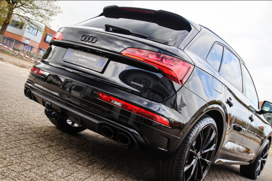 Audi Q5 55 TFSI e Quattro Competition S Edition S-Line 367pk Automaat|Luchtvering|Panoramadak|Virtual Cockpit|OLED Matrix|Trekhaak