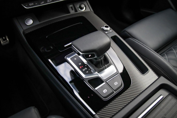 Audi Q5 55 TFSI e Quattro Competition S Edition S-Line 367pk Automaat|Luchtvering|Panoramadak|Virtual Cockpit|OLED Matrix|Trekhaak