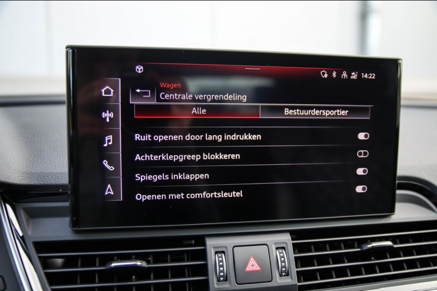 Audi Q5 55 TFSI e Quattro Competition S Edition S-Line 367pk Automaat|Luchtvering|Panoramadak|Virtual Cockpit|OLED Matrix|Trekhaak