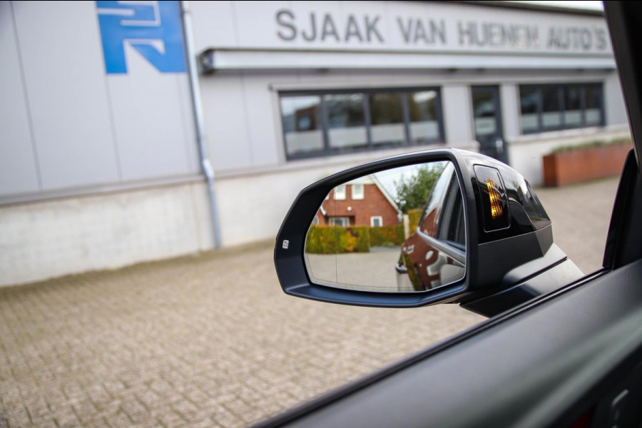 Audi Q5 55 TFSI e Quattro Competition S Edition S-Line 367pk Automaat|Luchtvering|Panoramadak|Virtual Cockpit|OLED Matrix|Trekhaak