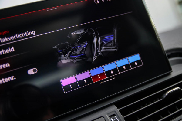 Audi Q5 55 TFSI e Quattro Competition S Edition S-Line 367pk Automaat|Luchtvering|Panoramadak|Virtual Cockpit|OLED Matrix|Trekhaak