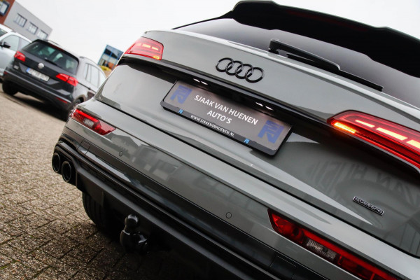 Audi Q5 55 TFSI e Quattro Competition S Edition S-Line 367pk Automaat! Luchtvering|Virtual Cockpit|OLED Matrix|ACC|Black|Trekhaak