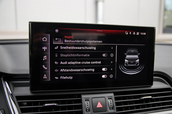 Audi Q5 55 TFSI e Quattro Competition S Edition S-Line 367pk Automaat! Luchtvering|Virtual Cockpit|OLED Matrix|ACC|Black|Trekhaak