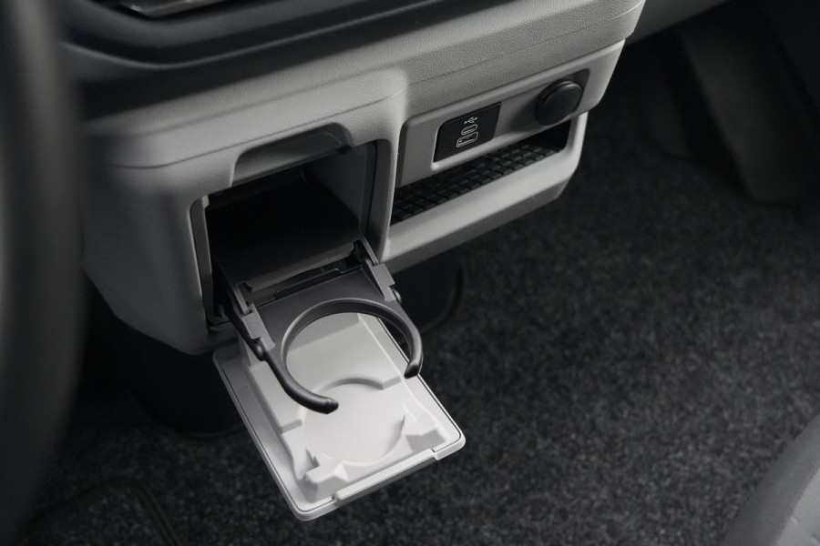 Ford Transit Custom 320 2.0 TDCI L2H1 Limited 170pk - Trekhaak - ACC - Blindspot - Stoel/Stuurverwarming - Sidesteps - Rijklaar