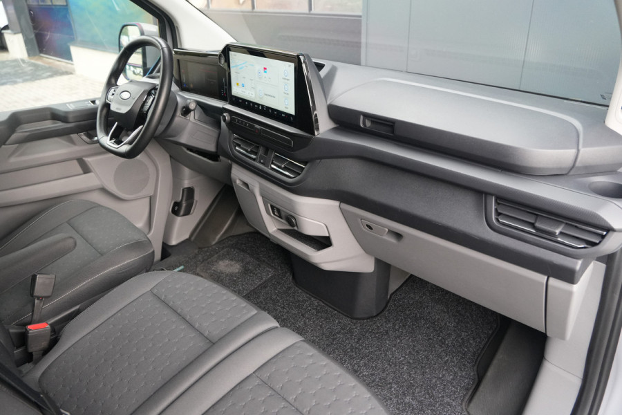 Ford Transit Custom 320 2.0 TDCI L2H1 Limited 170pk - Trekhaak - ACC - Blindspot - Stoel/Stuurverwarming - Sidesteps - Rijklaar
