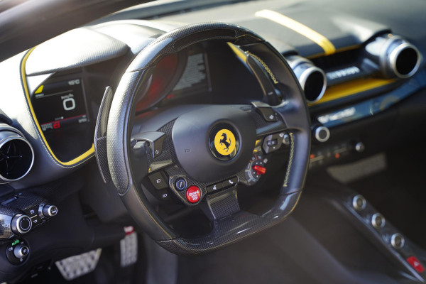 Ferrari 812 6.5 V12 Superfast HELE / Carbon / Lift / Passenger Display / Leder Nero