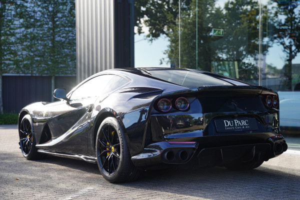 Ferrari 812 6.5 V12 Superfast HELE / Carbon / Lift / Passenger Display / Leder Nero