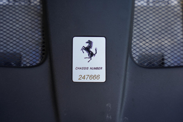 Ferrari 812 6.5 V12 Superfast HELE / Carbon / Lift / Passenger Display / Leder Nero