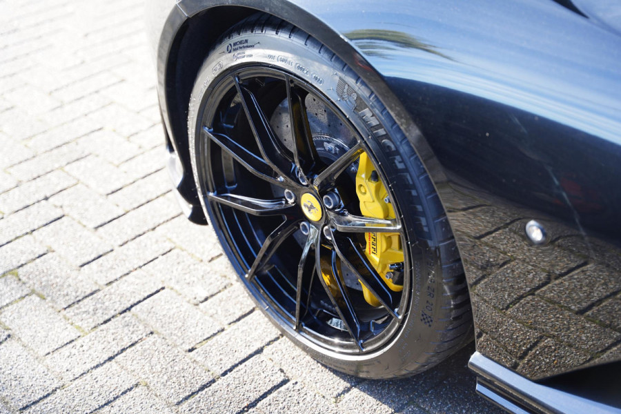 Ferrari 812 6.5 V12 Superfast HELE / Carbon / Lift / Passenger Display / Leder Nero