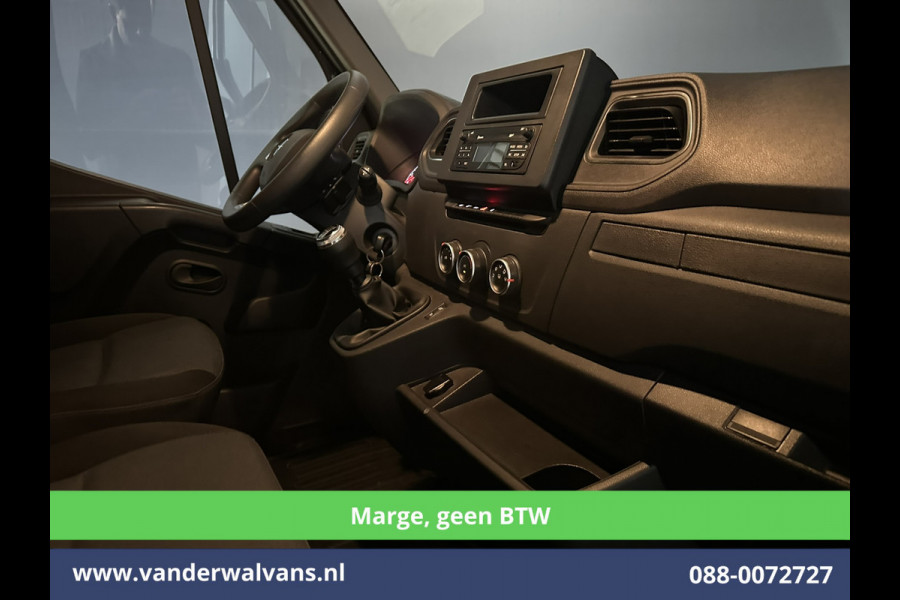Renault Master 2.3 dCi 150pk **MARGE, geen BTW** L2H1 Paardenwagen Euro6 Airco | Camera | Cruisecontrol | Trekhaak Bijrijdersbank