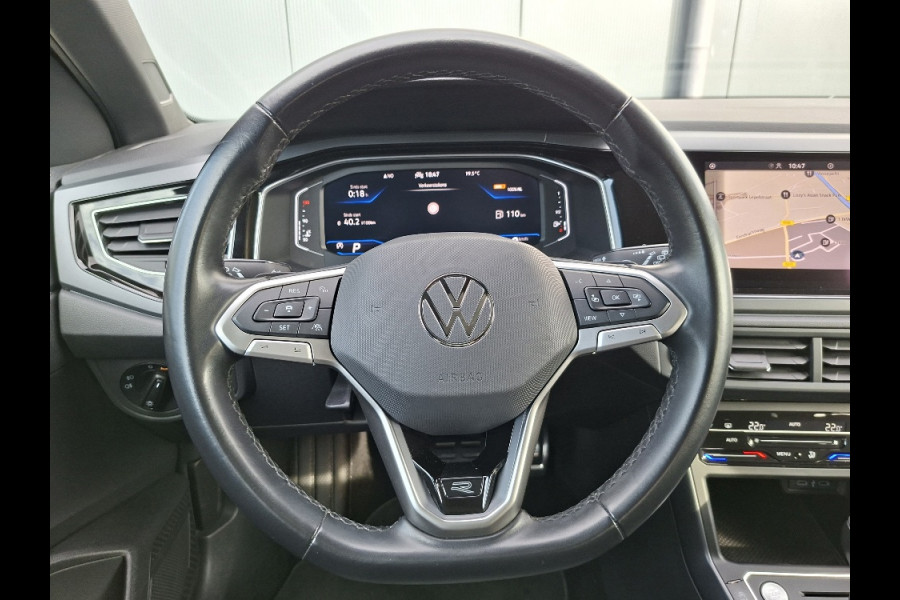 Volkswagen Taigo 1.0 TSI * Binnen & Buiten R-Line * Panoramadak* AUTOMAAT * 34.000KM! * Navigatiesysteem *