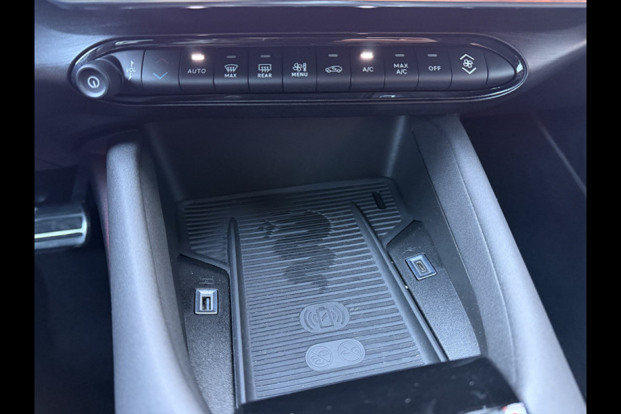 Alfa Romeo junior 1.2 Turbo Hybrid Ibrida Speciale (Elektrische Klep - LED - Keyless Entry - Parkeersensoren V+A - Stoelverwarming - Adaptieve Cru