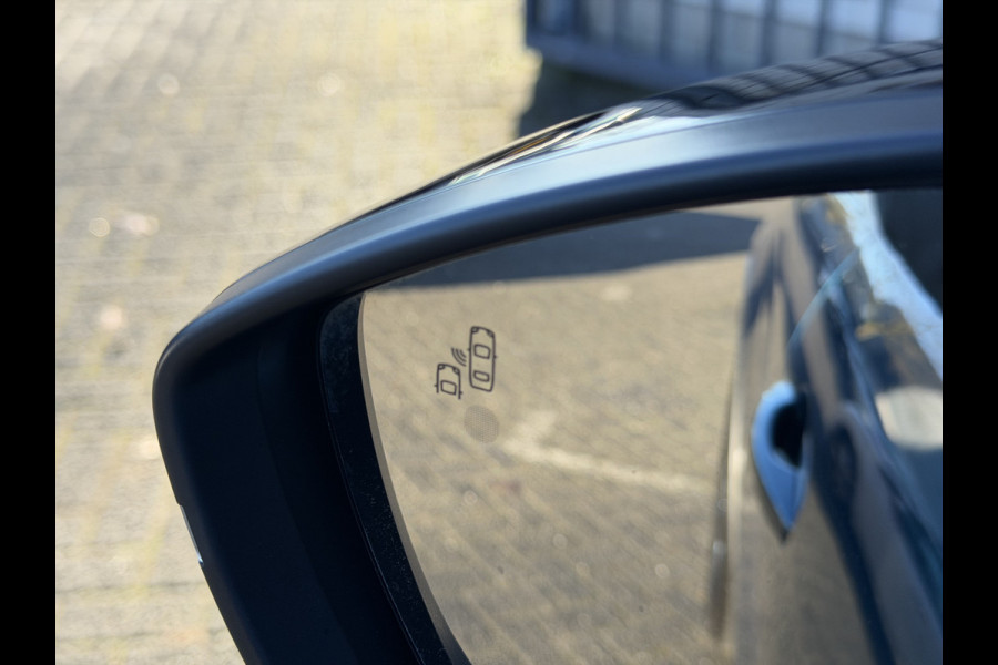 Alfa Romeo junior 1.2 Turbo Hybrid Ibrida Speciale (Elektrische Klep - LED - Keyless Entry - Parkeersensoren V+A - Stoelverwarming - Adaptieve Cru