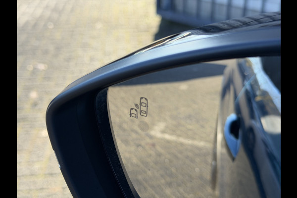 Alfa Romeo junior 1.2 Turbo Hybrid Ibrida Speciale (Elektrische Klep - LED - Keyless Entry - Parkeersensoren V+A - Stoelverwarming - Adaptieve Cru
