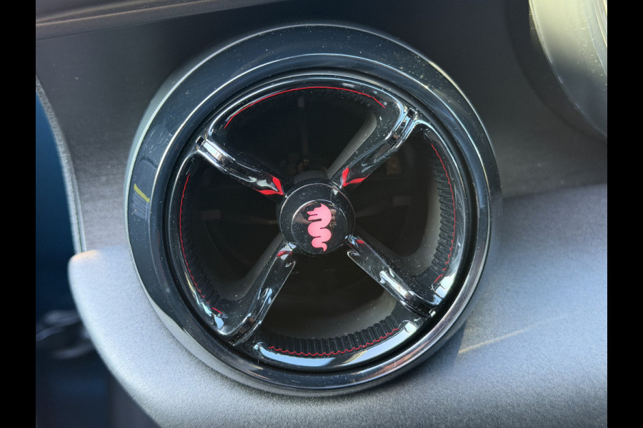 Alfa Romeo junior 1.2 Turbo Hybrid Ibrida Speciale (Elektrische Klep - LED - Keyless Entry - Parkeersensoren V+A - Stoelverwarming - Adaptieve Cru