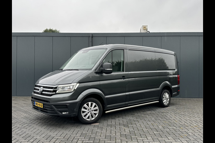 Volkswagen Crafter 2.0 TDI 141 PK AUTOMAAT / L3H2 / HIGHLINE / 3 TONS TREKHAAK / CAMERA / LED / COMFORT STOEL / ADAPTIVE CRUISE / AIRCO