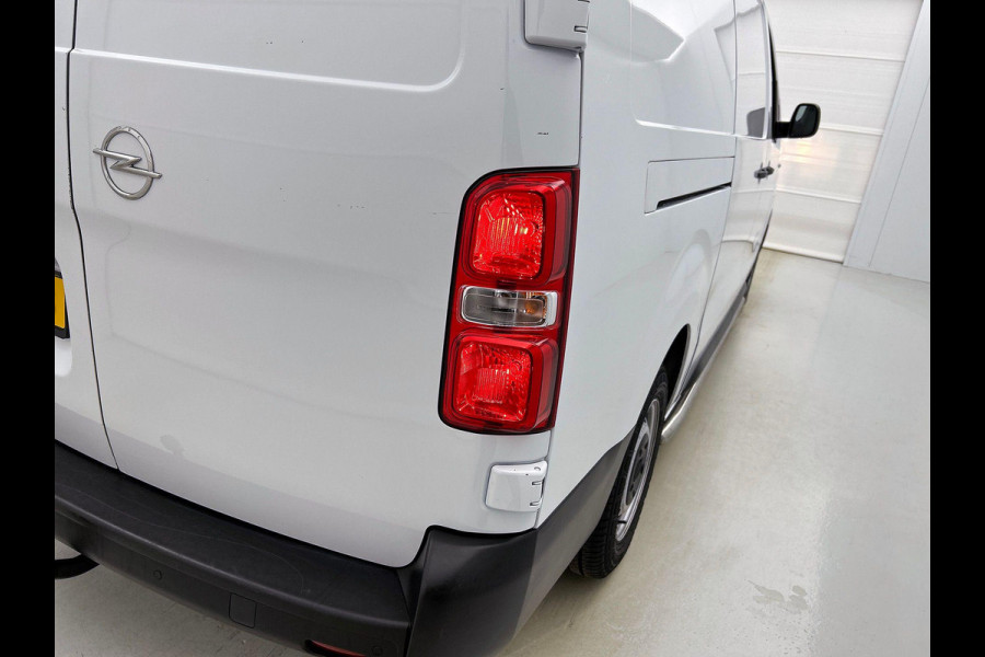 Opel Vivaro 2.0 145pk L3 Automaat Airco Cruise Control Navigatie Trekhaak