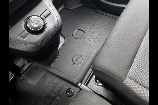 Opel Vivaro 2.0 145pk L3 Automaat Airco Cruise Control Navigatie Trekhaak