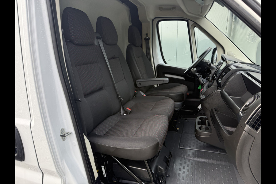 Peugeot Boxer 2.2 BlueHDi 120 PK / L2H2 / 23.081 KM! / 1e EIG. / ECC / CRUISE / DAB+ / CARPLAY / 3-ZITS