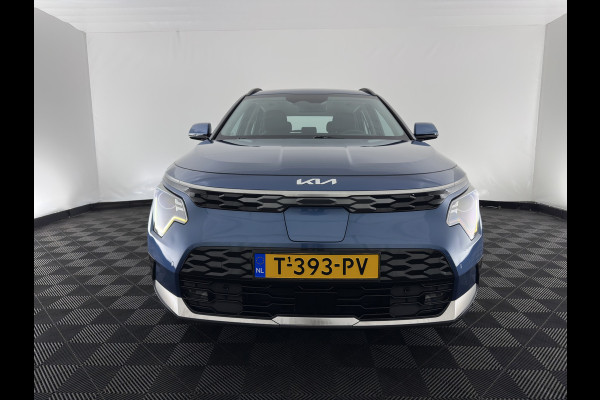 Kia Niro EV DynamicLine 64.8 kWh [3-Fase-11kW] {SoH-99%} (INCL-BTW) Aut. *LEATHER-FABRIC | ADAPTIVE-CRUISE | NAVI-FULLMAP | LANE-ASSIST | DIGI-COCKPIT | KEYLESS | CAMERA | DAB | COMFORTSEATS | SHIFTPADDLES | ECC | PDC | CARPLAY | 17''ALU*
