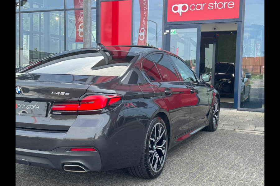 BMW 5 Serie 545e M-Sport Executive Uniek Vol | Laser Lights | Panorama | Harman/Kardon | Stoelventilatie | Head UP| Trekhaak| BTW