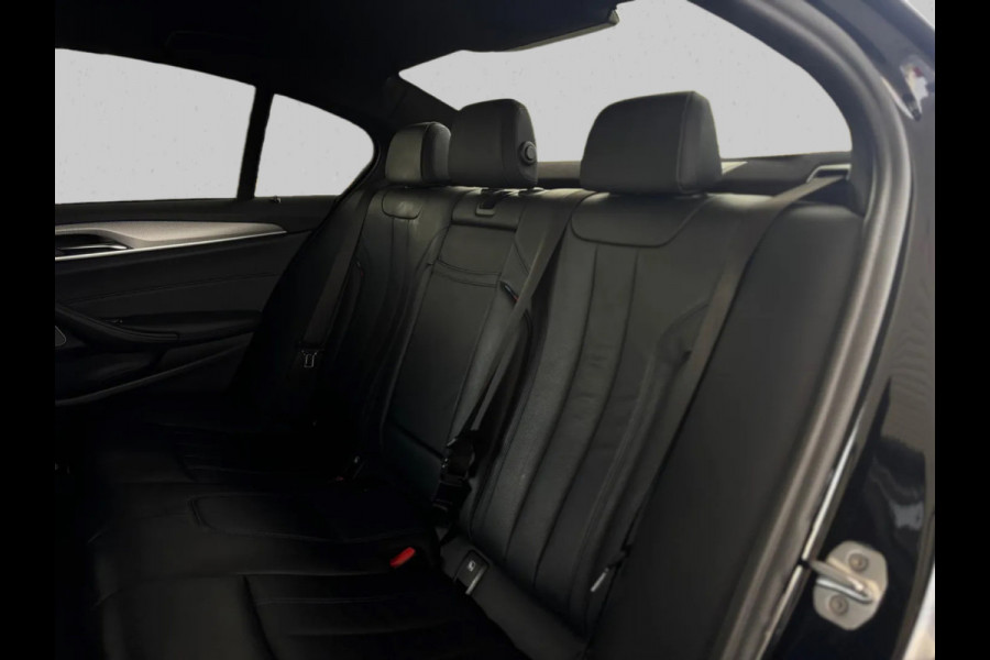 BMW 5 Serie 530e iPerformance High Executive(Dealer OnderH, Navi Prof, Comfort Zetels, Harman/ Kardon, Head-up, 360 camera, Etc)