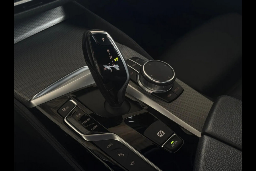 BMW 5 Serie 530e iPerformance High Executive(Dealer OnderH, Navi Prof, Comfort Zetels, Harman/ Kardon, Head-up, 360 camera, Etc)