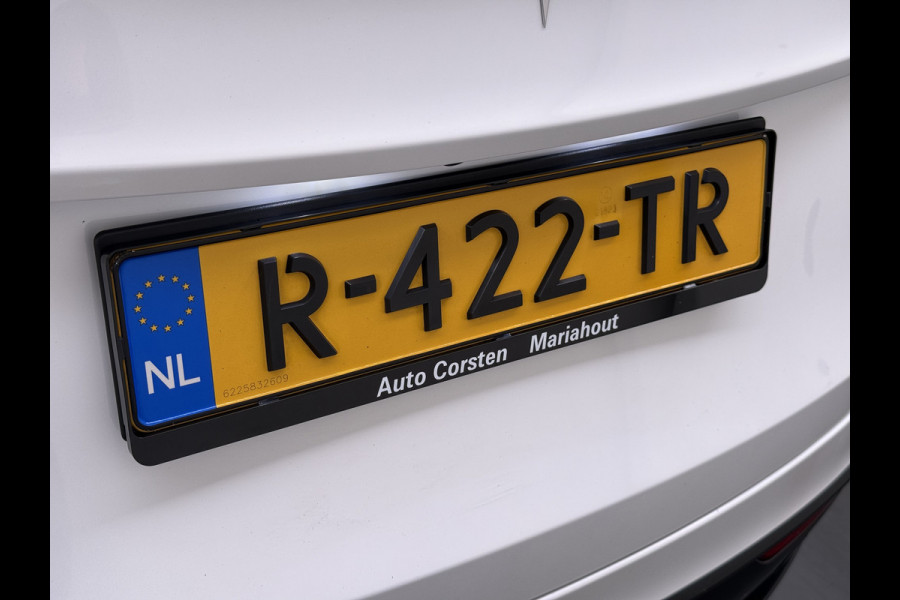 Tesla Model Y RWD 300PK SOH 90% Trekhaak Warmtepomp LFP-Accu Premium-Audio AMD Ryzen™ Camera's Navi Ecc Led Lmv 19" Privacy Glas Leder Stoel+Stuurverwarming Panoramadak Bluetooth Elek.Achterklep 1.600KG Trekgewicht 1e Eigenaar Origineel Nederlandse Auto