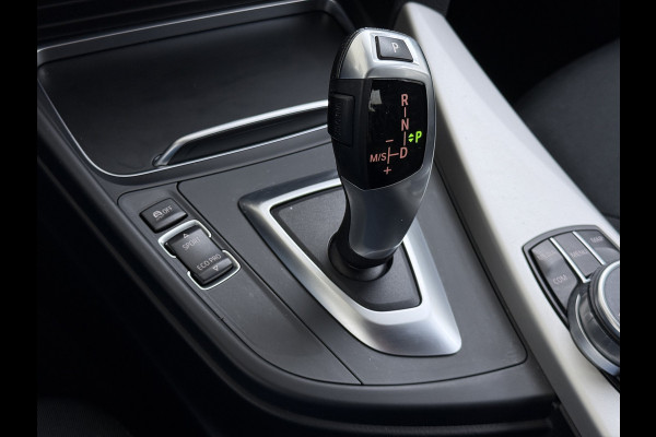 BMW 3-serie 320i 184PK AUT-8 Trekhaak Navi-Pro Ecc Cruise Control Executive Led Lmv 18" I-Drive Regen-Lichtsensor Isofix 1.800KG Trekgewicht Origineel Nederlandse Auto