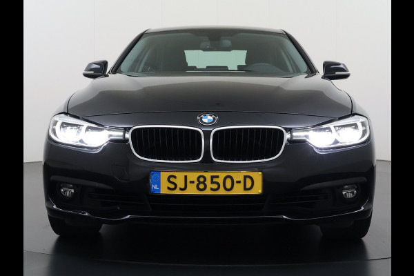 BMW 3-serie 320i 184PK AUT-8 Trekhaak Navi-Pro Ecc Cruise Control Executive Led Lmv 18" I-Drive Regen-Lichtsensor Isofix 1.800KG Trekgewicht Origineel Nederlandse Auto