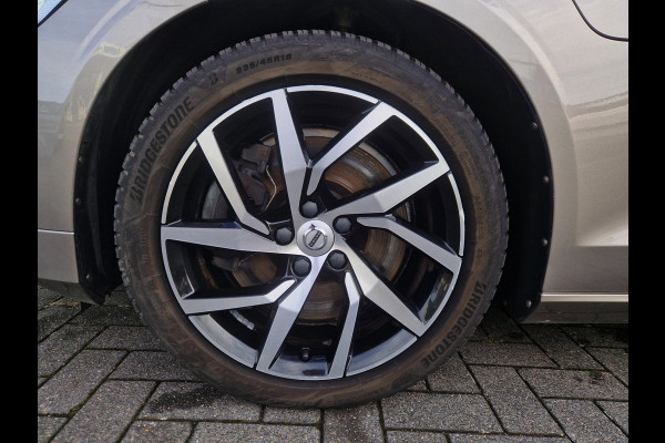 Volvo V60 2.0 T6 340PK AWD Momentum Pro /1e eig /BTW
