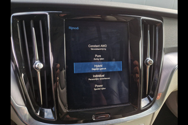 Volvo V60 2.0 T6 340PK AWD Momentum Pro /1e eig /BTW