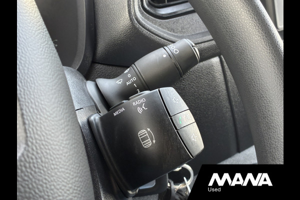 Renault Master T35 2.3 dCi 135 L2H2 Airco Bluetooth Sensoren Radio