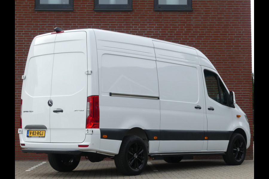 Mercedes-Benz Sprinter 317 CDI L2H2 LED/PDC/Camera/Navigatie Nieuw model